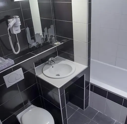 Hotel Relais 500 De Vienne 3*